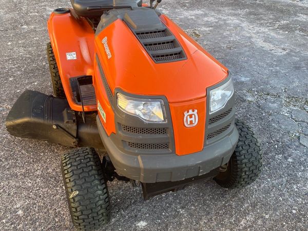 Tractor lawnmower HUSQVARNA TS 138