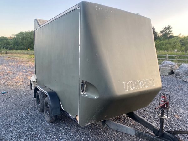 Tow A Van Box trailer