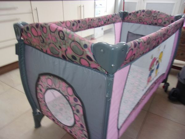 BABY TRAVEL COT + EXTRAS