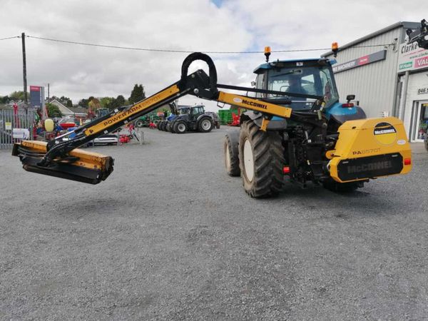 2018 McConnel PA6570T Hedgecutter