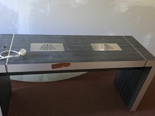 Nail Desk with built in extractor fans