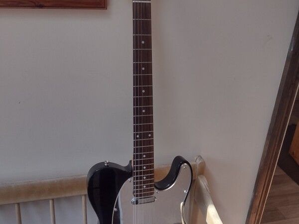 Squier Standard Telecaster Ready to Play