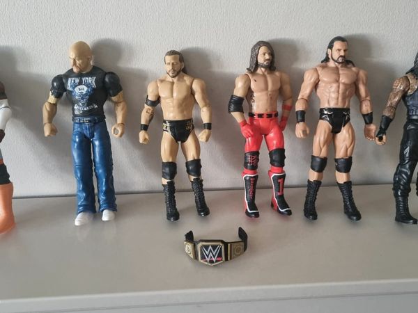 WWE Figurines, WWE Belt & WWE Contract