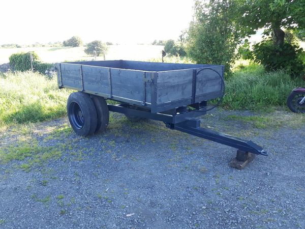 10×6 tipper trailor,cribs available