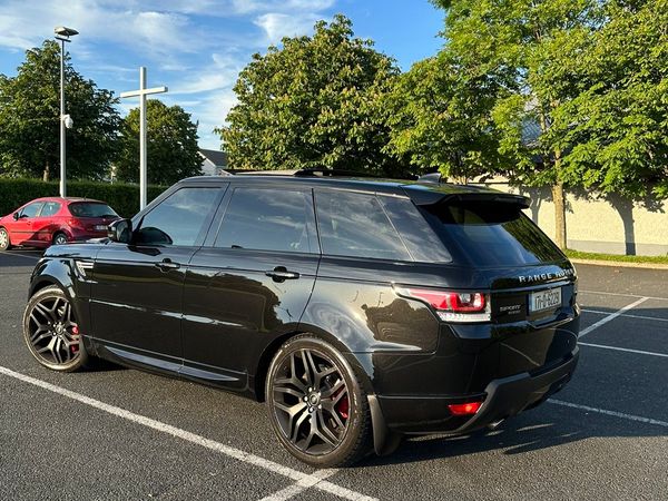 immaculate High spec Range Rover Sport