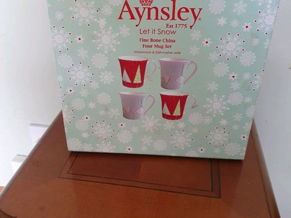 Aynsley Fine None China Mugs / NEW