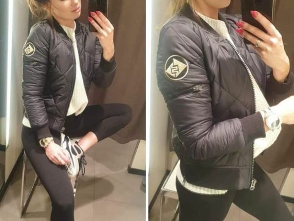 Women's black quilted short bomber jacket