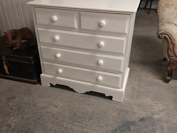 Vintage pine chest of drawers, white