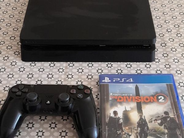 Ps4, controller and game
