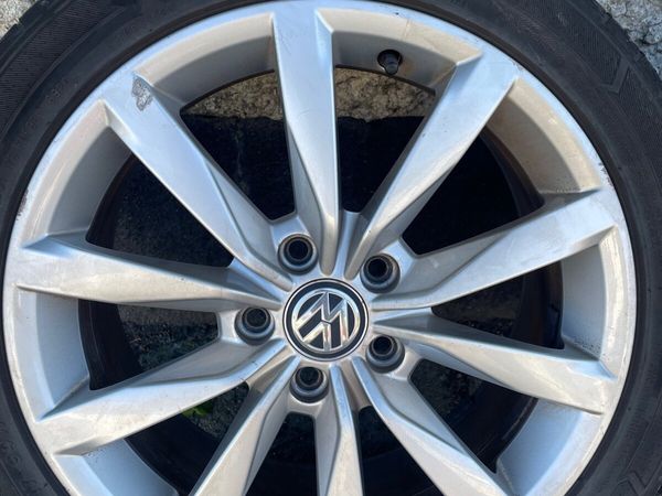 VW Golf 17” dijon alloy wheels