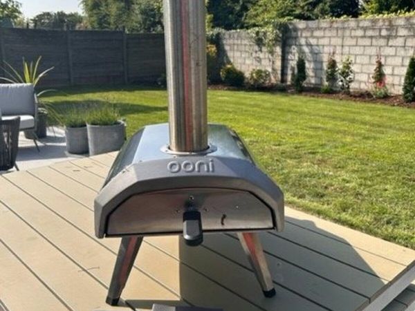 Ooni Karu 12 Multi Fuel Pizza Oven