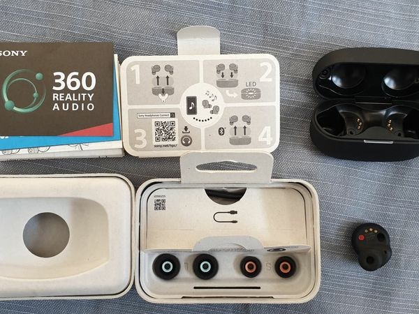 Sony WF-1000XM4 - (Right Earbud + All Accessories)