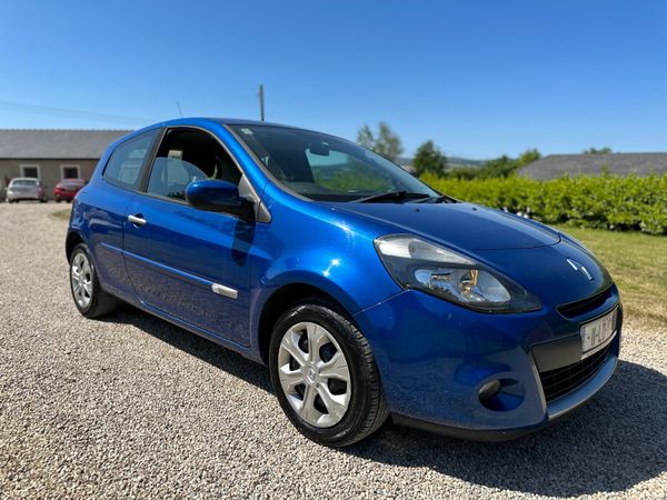 2011 Renault Clio 1.5 dci new nct