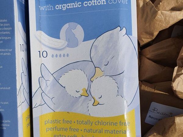 17 Packs x 10 of Natracare maternity Pads with organic cotton cover