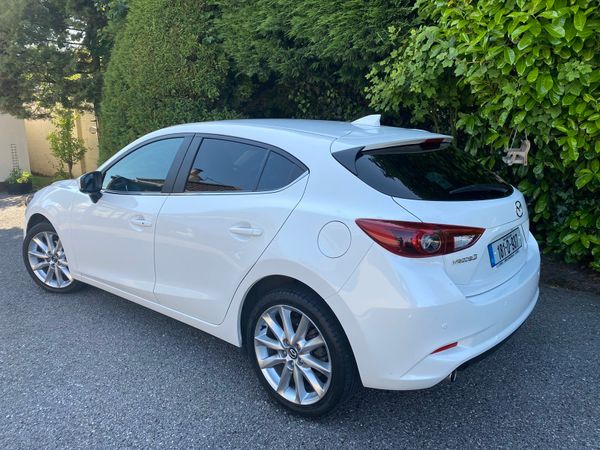 Mazda 3 Hatchback, Diesel, 2018, White