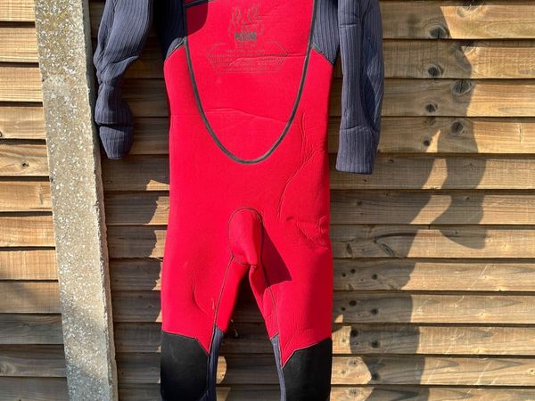 O'Neill Wetsuit (S-48)