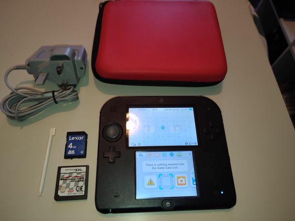 Nintendo 2ds Blue black With Mario Kart Charger