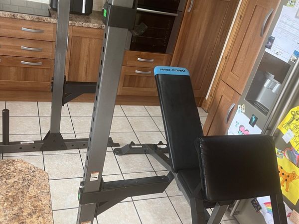 SELLING 375 EURO, COST 700! HEAVY BENCH+ RACK!