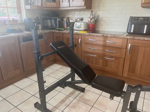 HEAVY DUTY SOLID WEIGHT BENCH (NOT CHEAP VERSION)