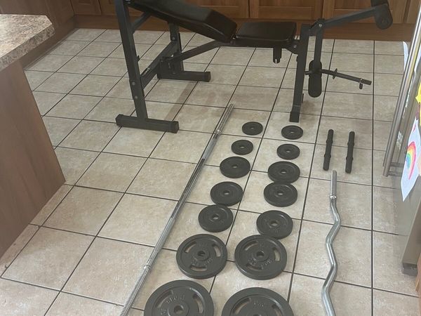 METAL WEIGHT PLATES, BARS, HEAVY WEIGHT BENCH!