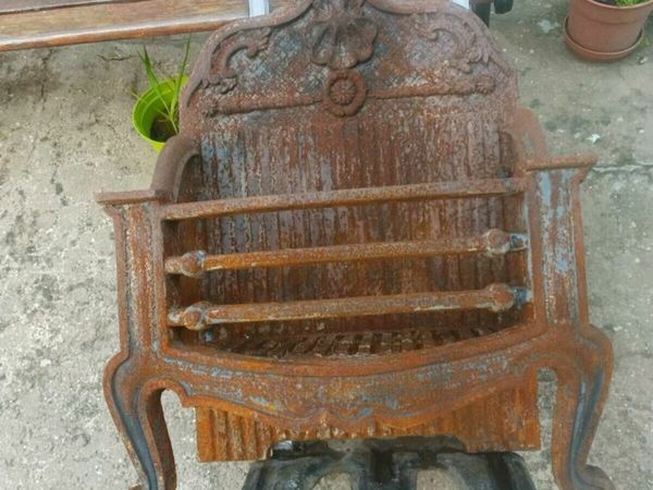 Antique cast iron Fire basket /grate