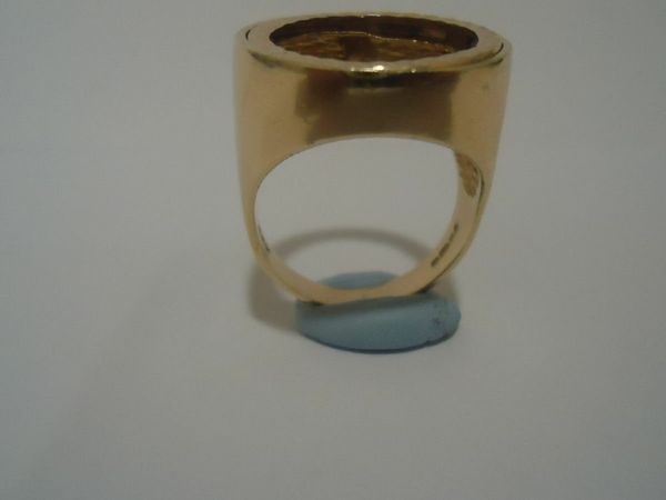 9ct gold half sovereign ring mount