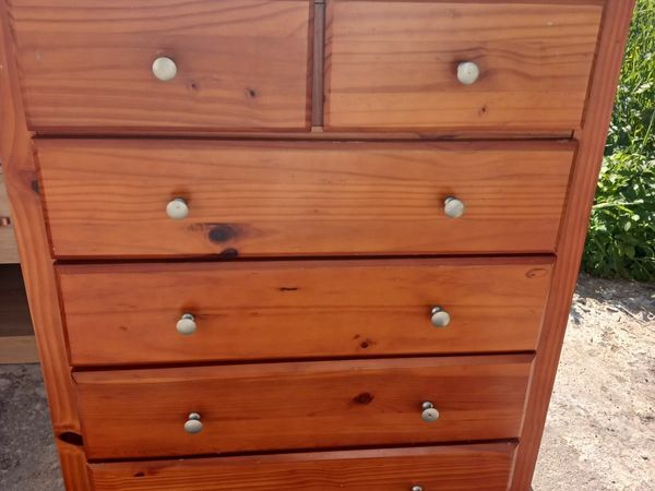 Chested drawers