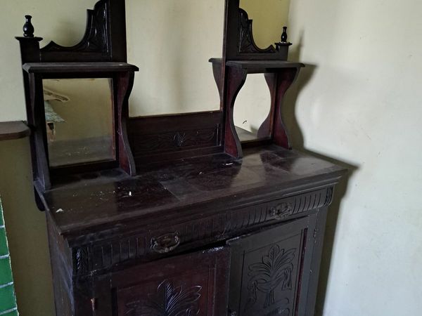 House clearout antique furniture