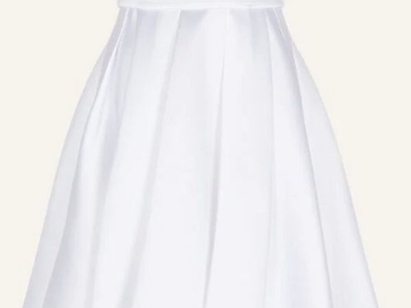 Henrietta Flower Girl/ Communion Dress: Never Worn