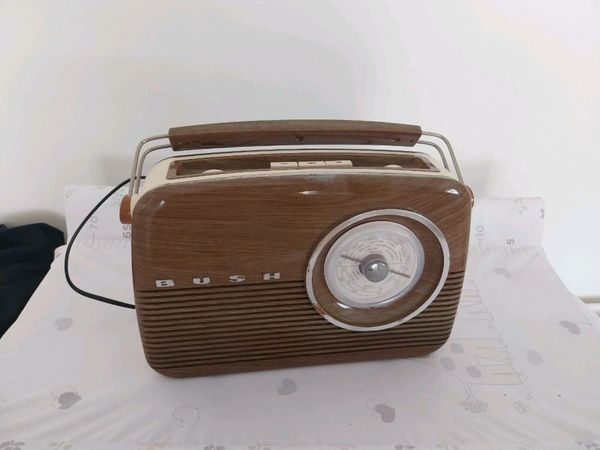 bush retro style radio