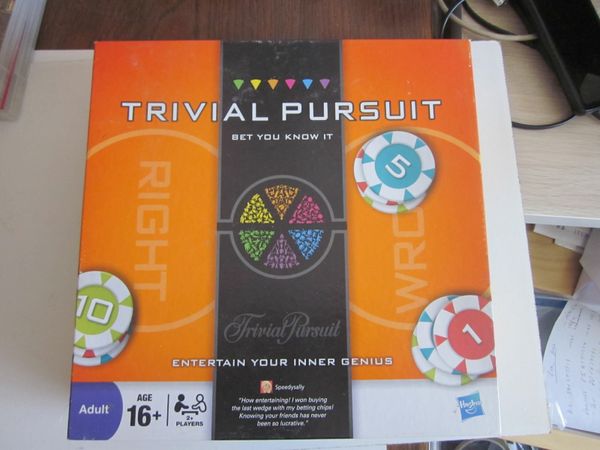 Trivial Pursuit Bet You know It Board Game