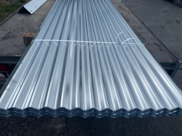 100 new galvanised 10ft roof sheets €2700