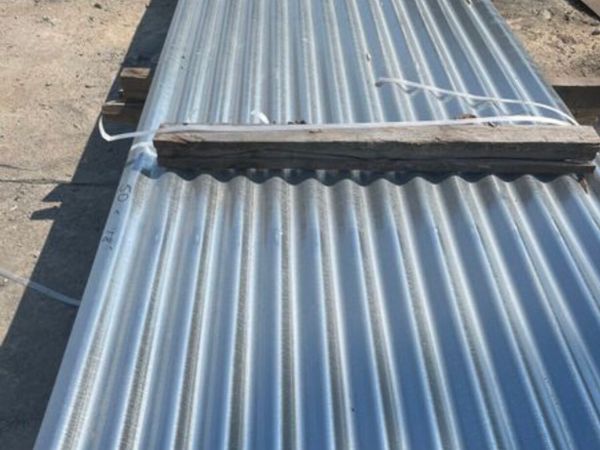 54 new 16ft galvanised 0.7 roof sheets €2150
