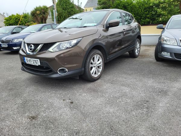 Nissan Qashqai Hatchback, Diesel, 2015, Brown