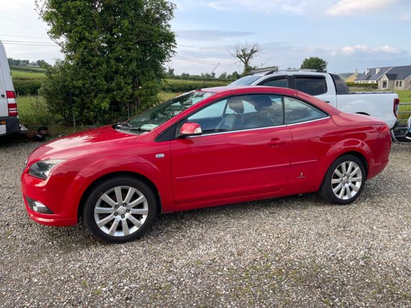 Ford Focus Convertible, Petrol, 2007, Red