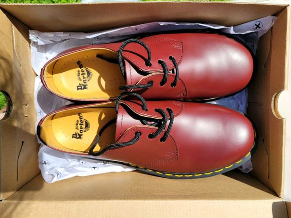 Brand new classic Dr Martens 1461 shoes -Size 7 UK for sale in Co