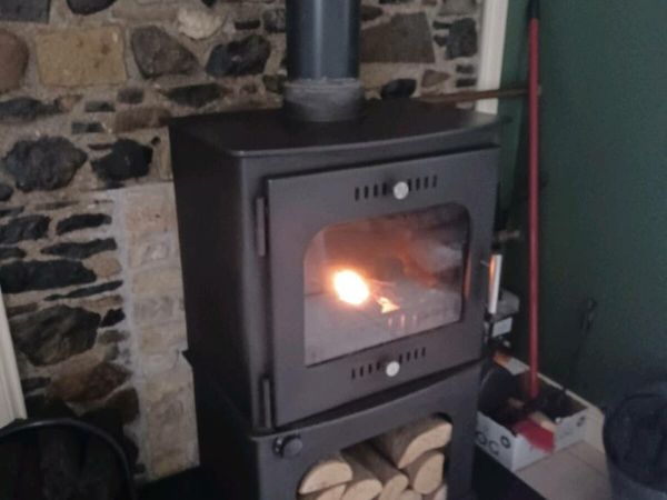 Boru Stove 20kw for sale in Co. Laois for €1,300 on DoneDeal