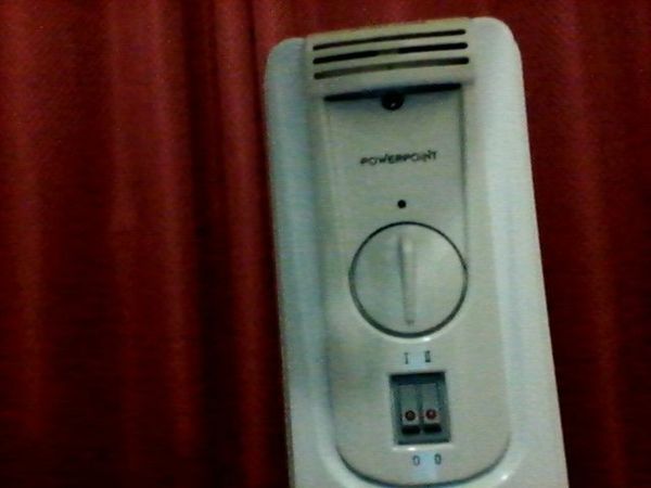 oil filled radiator for sale in Co. Laois for €40 on DoneDeal