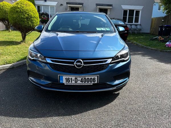 Opel Astra Hatchback, Petrol, 2016, Blue