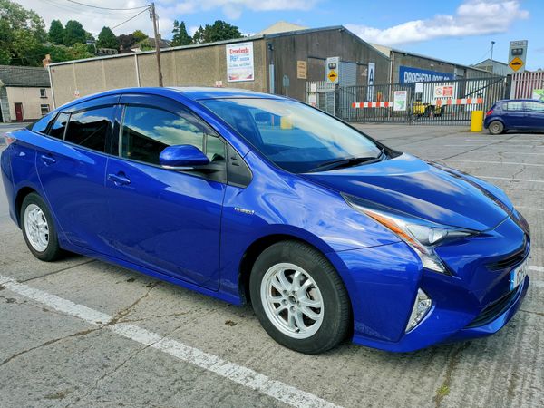 Toyota Prius Hatchback, Petrol Hybrid, 2017, Blue