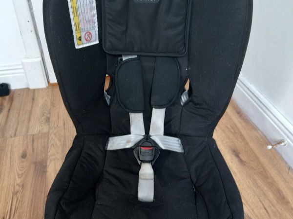 Britax two way outlet elite