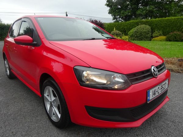 Volkswagen Polo Hatchback, Petrol, 2014, Red