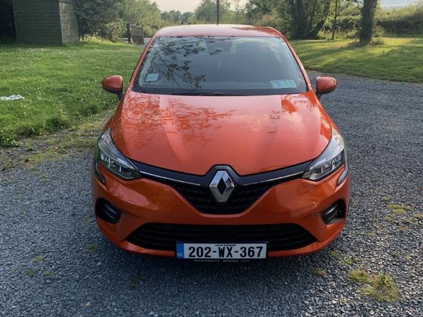 Renault Clio Hatchback, Diesel, 2020, Orange
