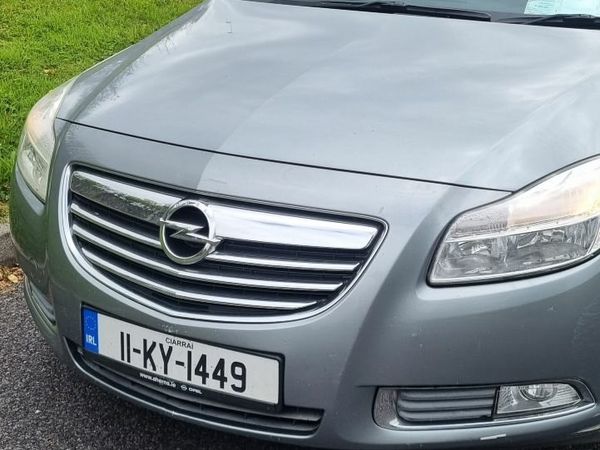 Opel Insignia Hatchback, Diesel, 2011, Silver