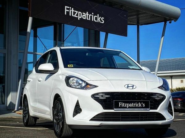 Hyundai i10 Hatchback, Petrol, 2025, White