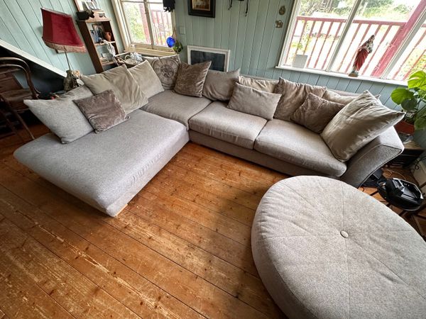 DFS family size sofa - perfect condition for sale in Co. Wicklow for €600  on DoneDeal