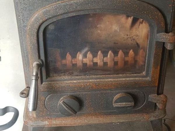 Boru 4kw Stove for sale in Co. Kerry for €225 on DoneDeal