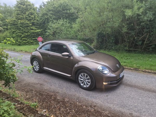 Volkswagen Beetle Hatchback, Petrol, 2014, Brown