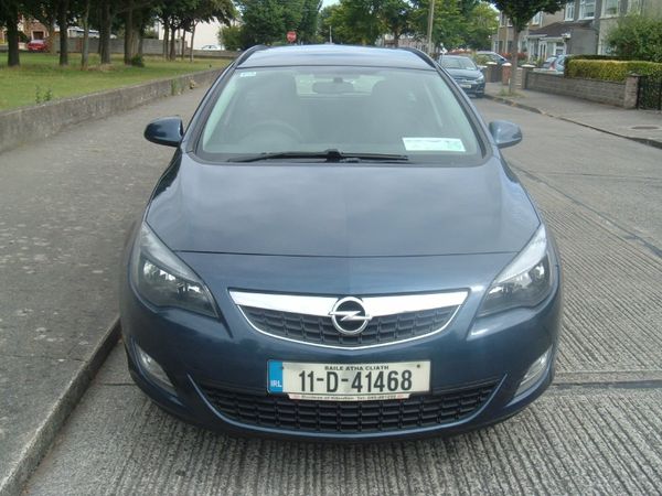 Opel Astra MPV, Diesel, 2011, Blue