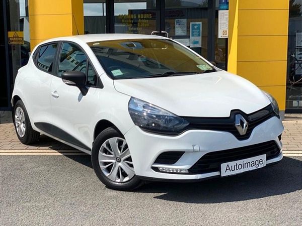 Renault Clio Hatchback, Petrol, 2019, White